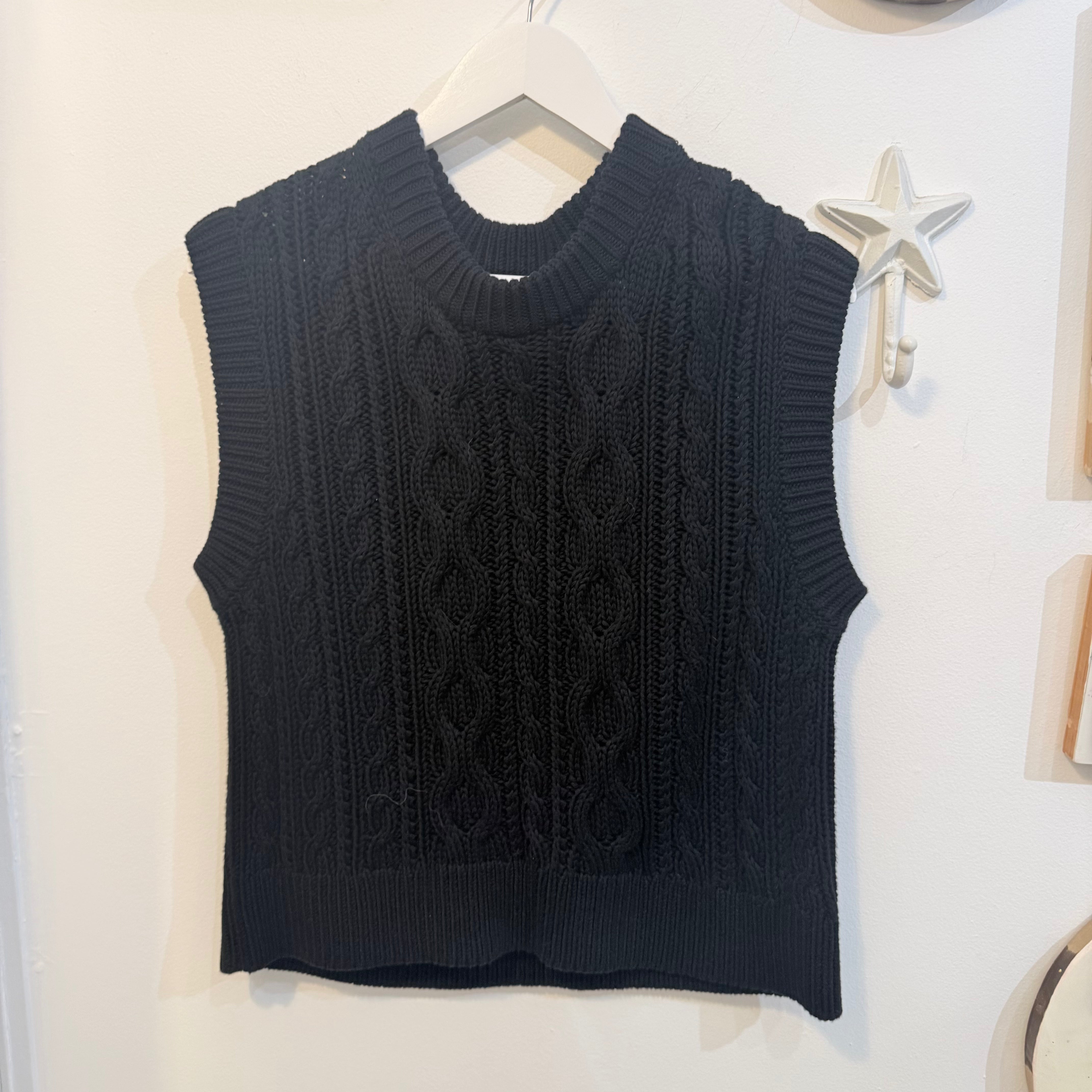 Black Cable Knit Sleeveless Top